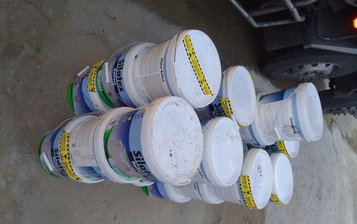 Lớp phủ Silatex Reflect thi công trên mái bê tông phản xạ nhiệt và giảm nhiệt độ bề mặt hiệu quả
