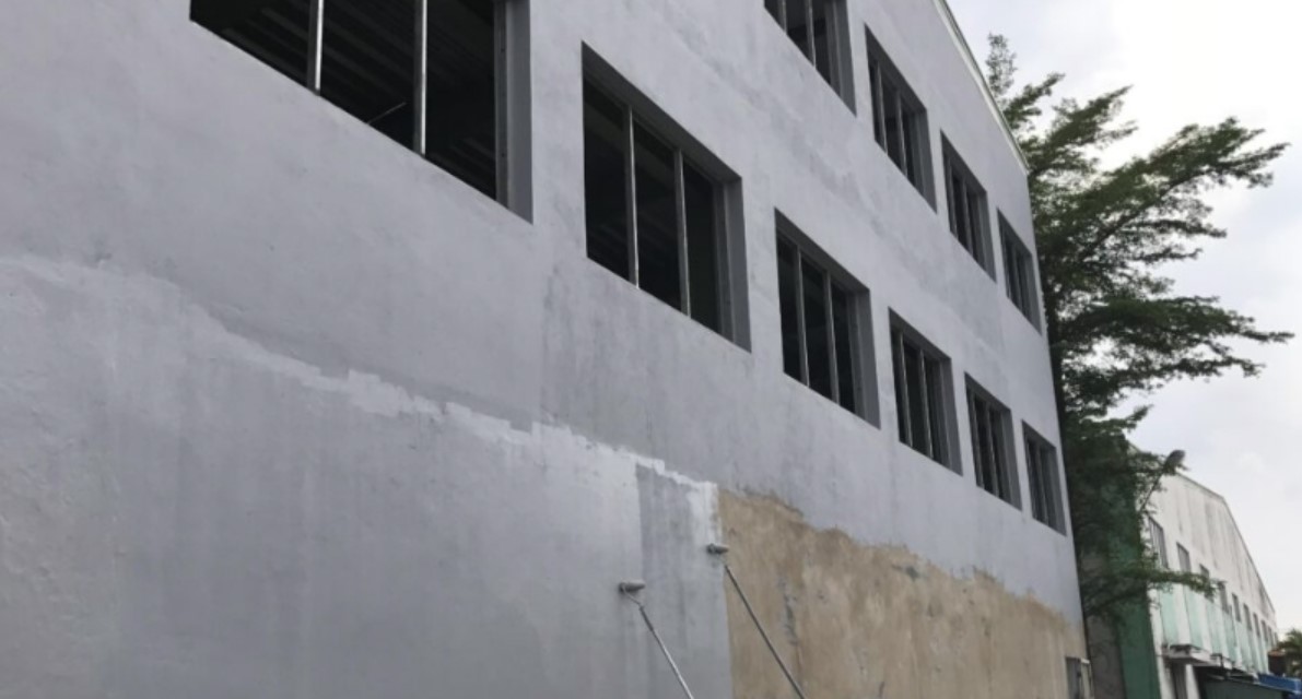 bề mặt tường đã quét sơn chống thấm